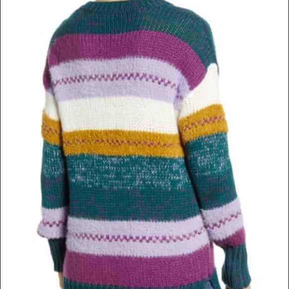 Cozy Caslon Mixed Stripe V-Neck Pullover - Picture 4 of 4